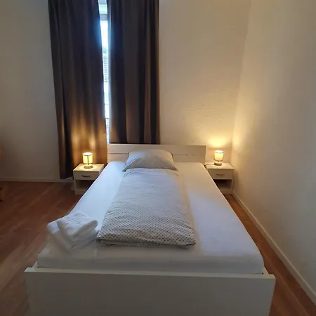 Homestay Schoenes An Der Universitaetsklinik