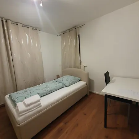 Schoenes An Der Universitaetsklinik Homestay
